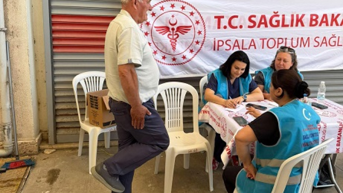 İpsala’da halk pazarında vatandaşlara sağlık testi yapıldı
