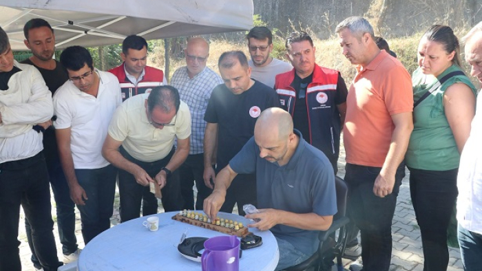 Keşan’da ana arı yetiştiriciliği eğitiminde ‘uygulamalı larva transferi’ yapıldı