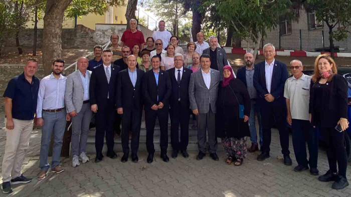 Yeni Parti heyeti Yenimuhacir’de vatandaşlarla buluştu
