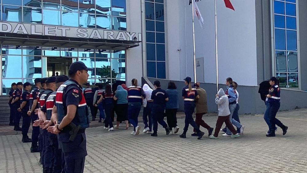 Keşan merkezli operasyonda gözaltına alınan 10 şüpheli adliyede