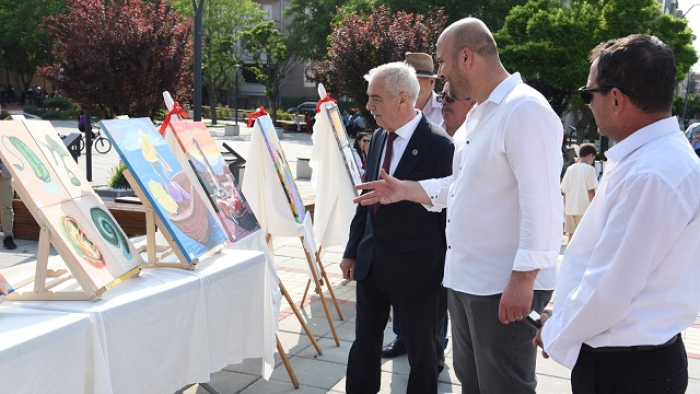 Belediye Sanat Merkezi’nin yıl sonu karma resim sergisi açıldı