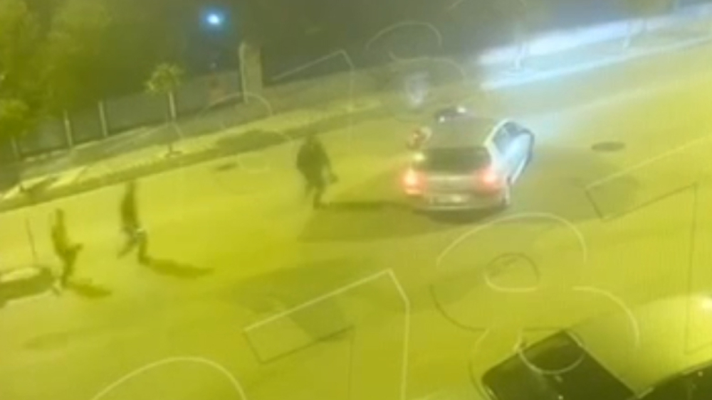 Bekçilerin ‘dur’ ihtarına uymayan motosikletli, otomobille çarpıştı: 1 yaralı