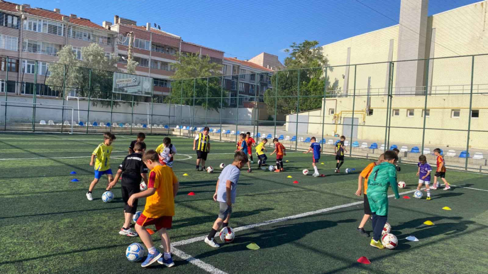 Keşan Belediyesi Yaz Spor Kursları sürüyor