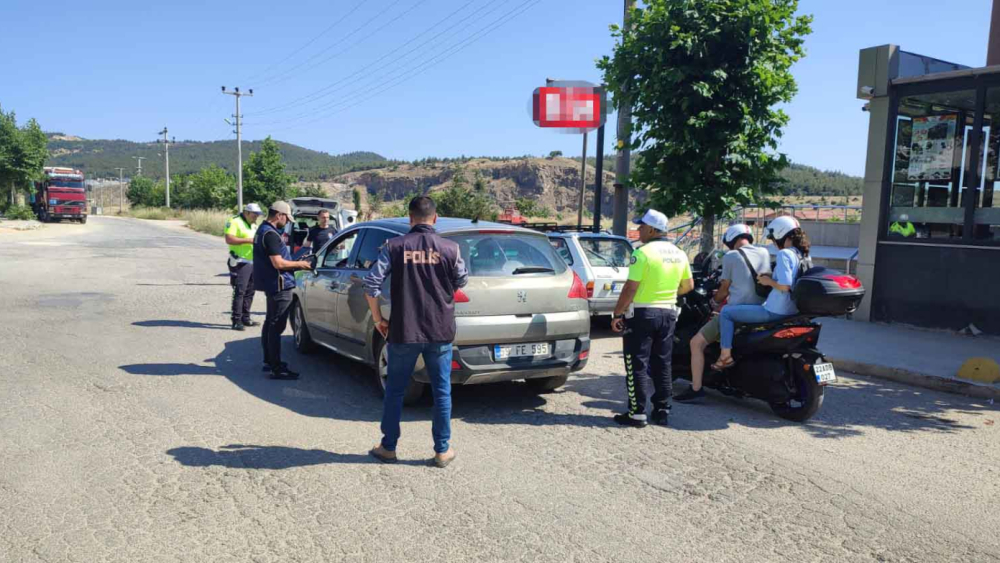 Polis, uygulamalarını sürdürüyor