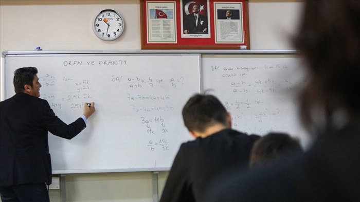 Sözleşmeli öğretmen atamasına ilişkin tercih ve atama kılavuzu yayımlandı