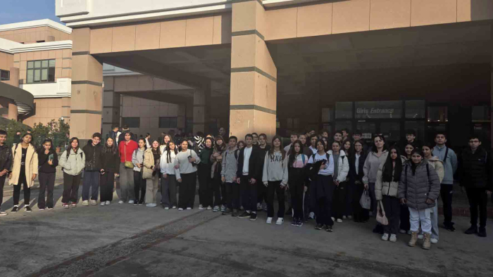 Keşanlı öğrenciler Tüyap Kitap Fuarı’nı ziyaret etti