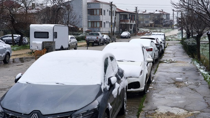 Keşan’da kar yağışı etkili oluyor