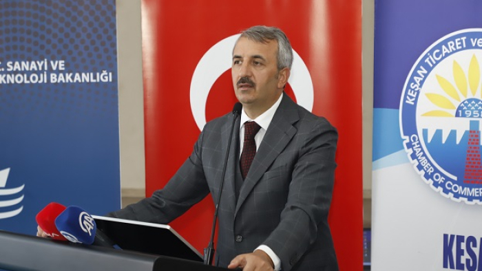 Edirne Valisi Yunus Sezer’den, 8 Mart Dünya Kadınlar Günü mesajı