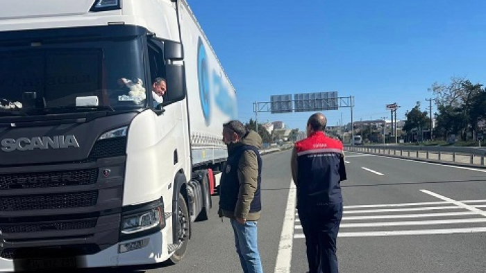 İpsala’da gıda malzemesi ve hayvan taşıyan nakil araçlarına denetim