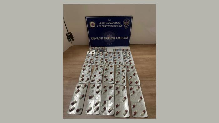 Keşan’da 115 sentetik ecza ele geçirildi; 1 gözaltı