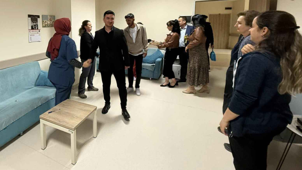 AK Parti Keşan Gençlik Kolları’ndan hastane ziyareti