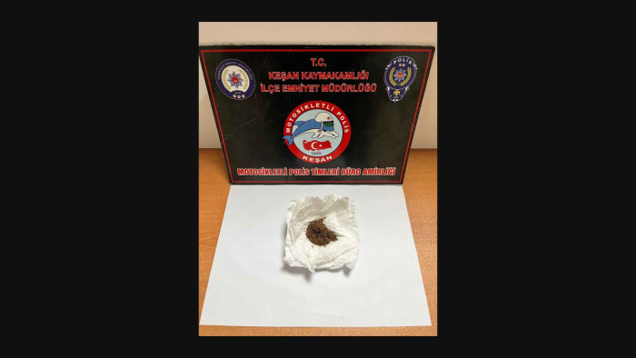 Keşan’da üzerinde uyuşturucuyla yakalanan şüpheliye gözaltı
