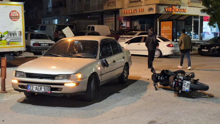 Keşan’da otomobille motosikletin çarpıştığı kazada 2 yaralı